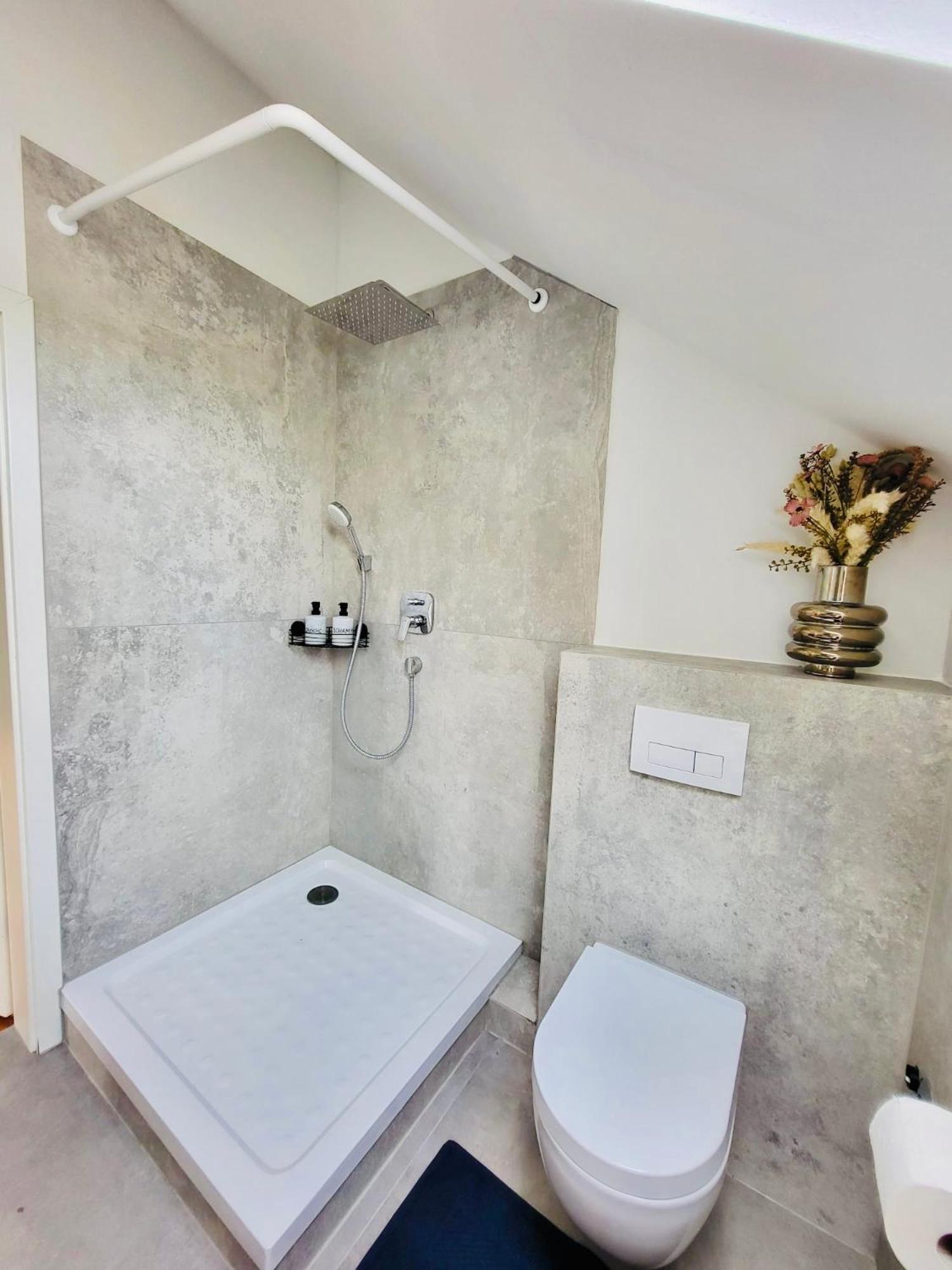 Stilvolle Studiowohnung Mit Sonnenterasse เรดา วีเดนบรุค ภายนอก รูปภาพ